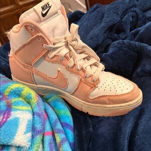 nike women’s shoes